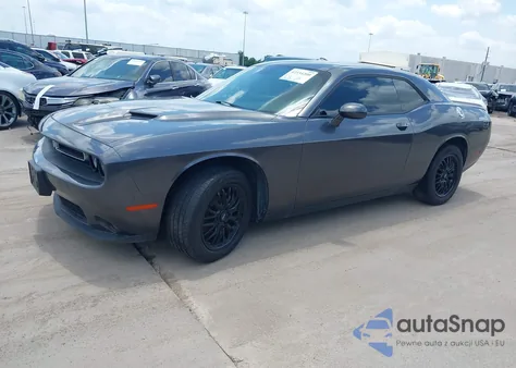 2021 Dodge Challenger Sxt z USA, uszkodzony, nr VIN 2C3CDZAG1MH630696